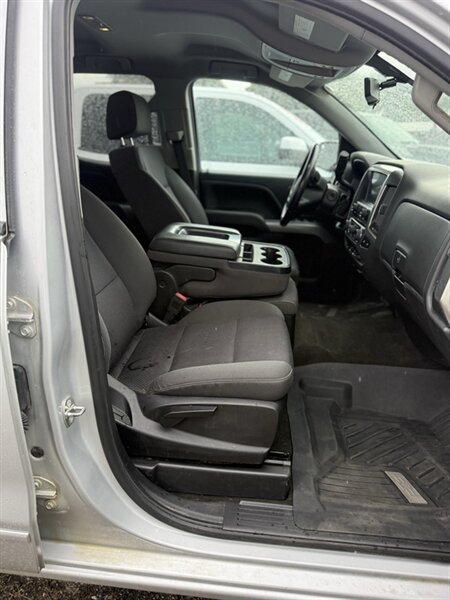 2018 Chevrolet Silverado 1500 LT - Photo 15 - Elkhart, IN 46514