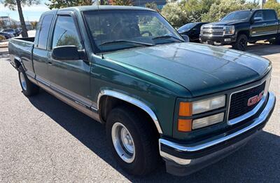 1997 GMC Sierra 1500 SLE   - Photo 4 - Elkhart, IN 46514