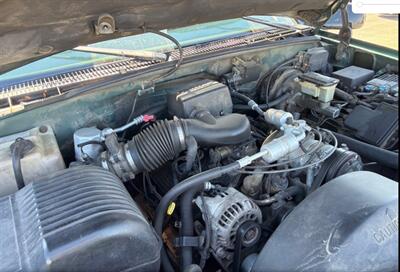 1997 GMC Sierra 1500 SLE   - Photo 9 - Elkhart, IN 46514