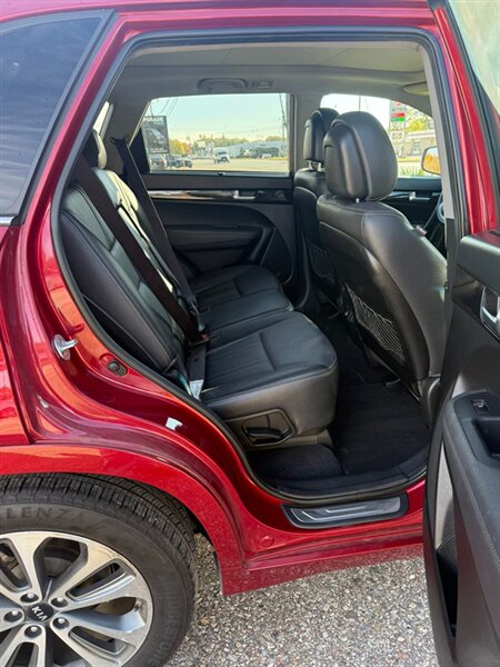 2014 Kia Sorento SX - Photo 10 - Elkhart, IN 46514