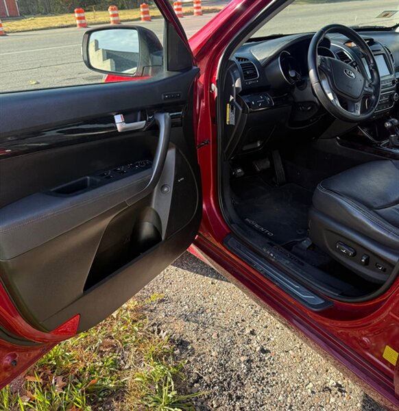 2014 Kia Sorento SX - Photo 19 - Elkhart, IN 46514