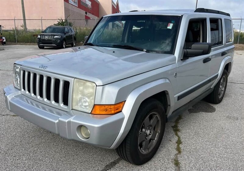2006 Jeep Commander - Photo 0 - Elkhart, IN 46514