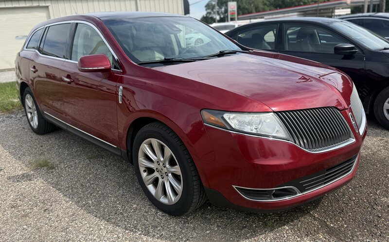 2014 Lincoln MKT Ecoboost - Photo 12 - Elkhart, IN 46514