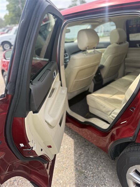 2014 Lincoln MKT Ecoboost - Photo 14 - Elkhart, IN 46514