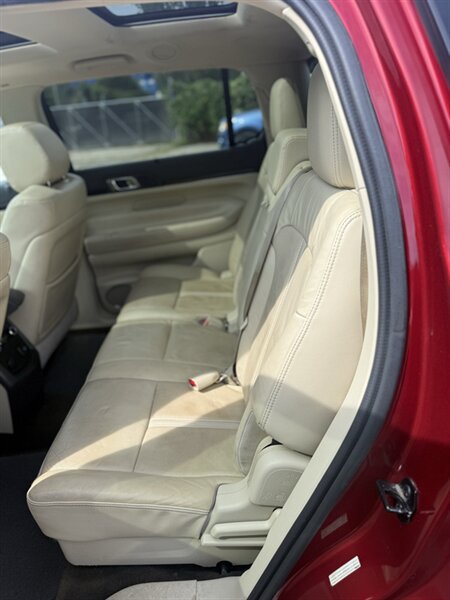2014 Lincoln MKT Ecoboost - Photo 15 - Elkhart, IN 46514