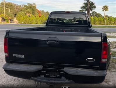 2002 Ford F-350 Super Duty XL   - Photo 4 - Elkhart, IN 46514