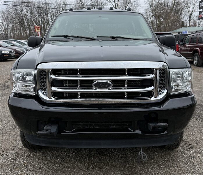 2002 Ford F-350 Super Duty XL - Photo 3 - Elkhart, IN 46514