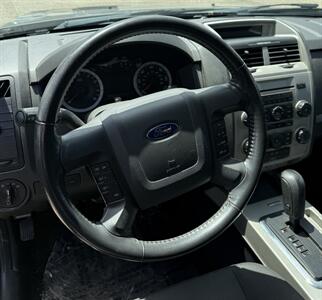 2011 Ford Escape XLT   - Photo 7 - Elkhart, IN 46514