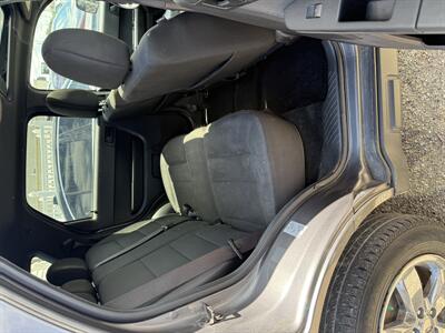 2011 Ford Escape XLT   - Photo 13 - Elkhart, IN 46514