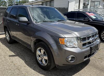 2011 Ford Escape XLT   - Photo 1 - Elkhart, IN 46514