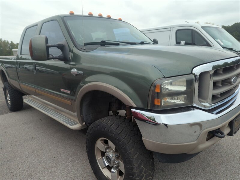 2004 Ford F-350 Super Duty King Ranch - Photo 1 - Elkhart, IN 46514