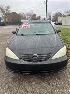 2004 Toyota Camry LE   - Photo 2 - Elkhart, IN 46514