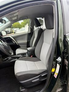 2013 Toyota RAV4 LE   - Photo 8 - Elkhart, IN 46514