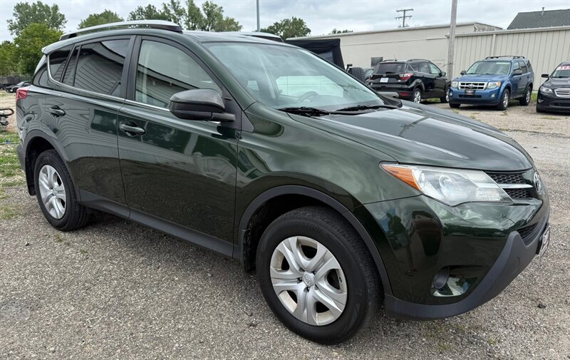 2013 Toyota RAV4 LE - Photo 1 - Elkhart, IN 46514