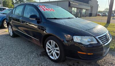 2007 Volkswagen Passat   - Photo 2 - Elkhart, IN 46514