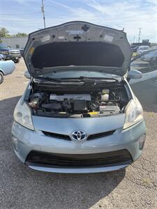 2013 Toyota Prius Base Hatchback   - Photo 9 - Elkhart, IN 46514