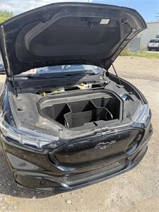2021 Ford Mustang Mach-E Premium   - Photo 7 - Elkhart, IN 46514