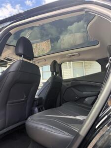 2021 Ford Mustang Mach-E Premium   - Photo 11 - Elkhart, IN 46514