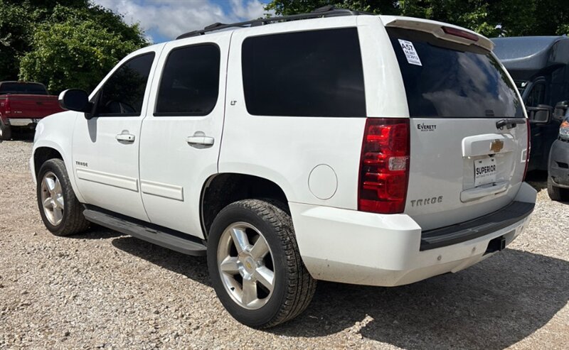 2013 Chevrolet Tahoe LT - Photo 2 - Elkhart, IN 46514
