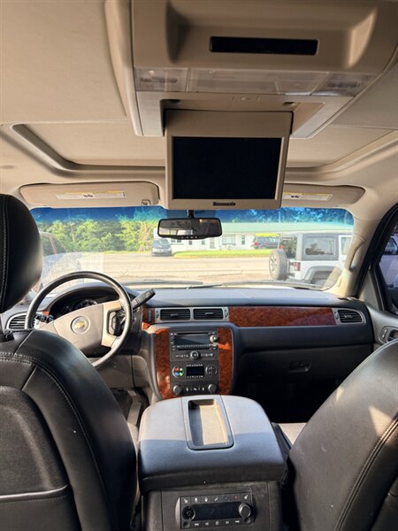 2013 Chevrolet Tahoe LT - Photo 25 - Elkhart, IN 46514