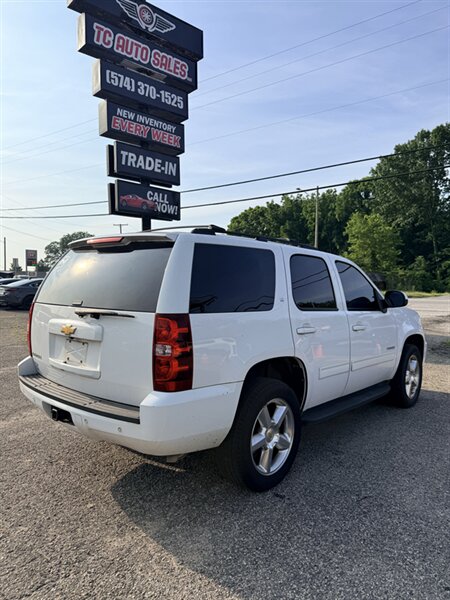 2013 Chevrolet Tahoe LT - Photo 18 - Elkhart, IN 46514