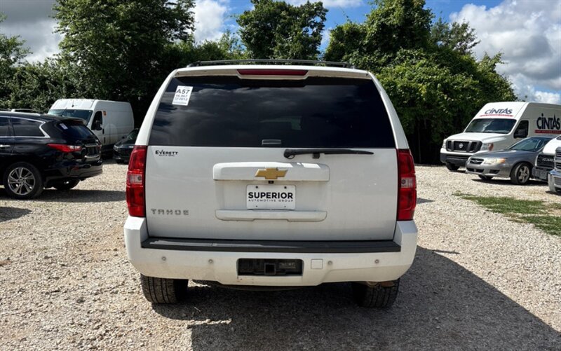 2013 Chevrolet Tahoe LT - Photo 3 - Elkhart, IN 46514