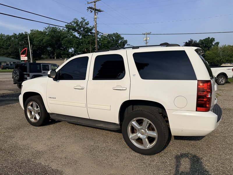 2013 Chevrolet Tahoe LT - Photo 15 - Elkhart, IN 46514