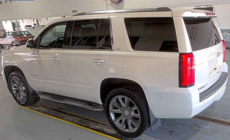2015 Chevrolet Tahoe LTZ - Photo 2 - Elkhart, IN 46514