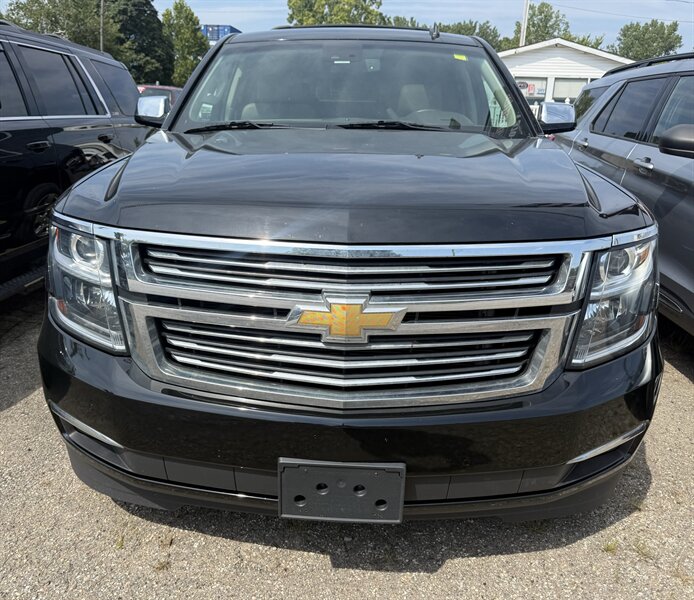 2015 Chevrolet Tahoe LTZ - Photo 2 - Elkhart, IN 46514