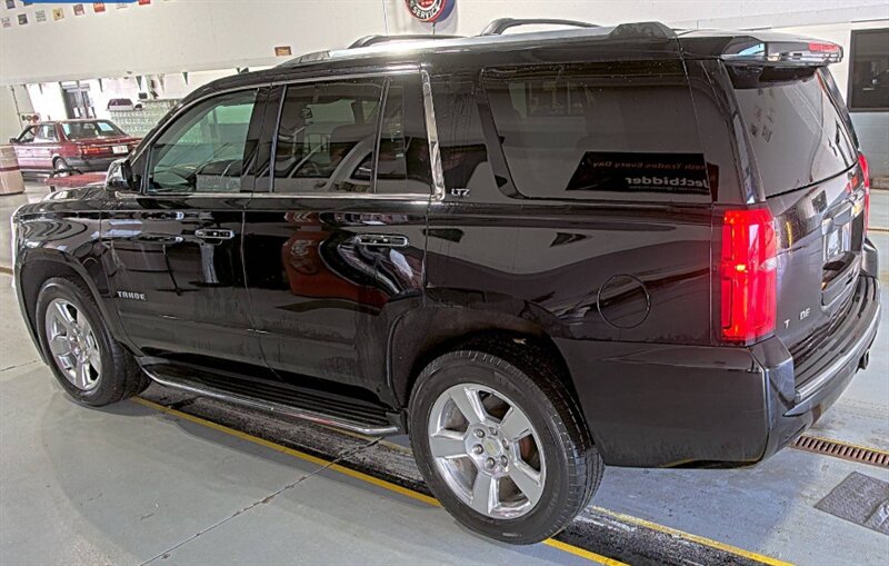 2015 Chevrolet Tahoe LTZ - Photo 18 - Elkhart, IN 46514