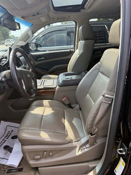 2015 Chevrolet Tahoe LTZ - Photo 6 - Elkhart, IN 46514