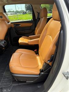 2013 Chevrolet Traverse LT   - Photo 11 - Elkhart, IN 46514