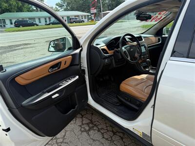 2013 Chevrolet Traverse LT   - Photo 7 - Elkhart, IN 46514