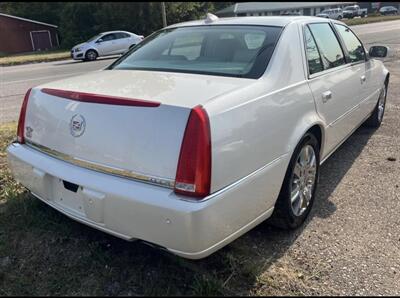 2010 Cadillac DTS Platinum   - Photo 4 - Elkhart, IN 46514