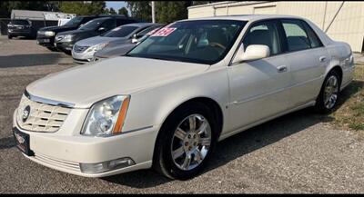 2010 Cadillac DTS Platinum   - Photo 2 - Elkhart, IN 46514