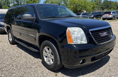 2013 GMC Yukon SLT   - Photo 2 - Elkhart, IN 46514