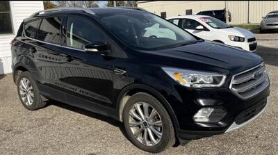 2017 Ford Escape Titanium   - Photo 2 - Elkhart, IN 46514