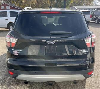 2017 Ford Escape Titanium   - Photo 7 - Elkhart, IN 46514