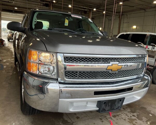 2013 Chevrolet Silverado 1500 LT - Photo 1 - Elkhart, IN 46514