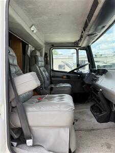 2002 FreightLiner 112   - Photo 8 - Elkhart, IN 46514