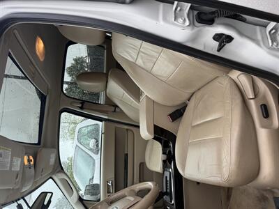 2010 Ford Escape Limited   - Photo 8 - Elkhart, IN 46514