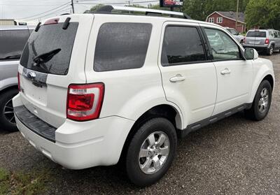 2010 Ford Escape Limited   - Photo 5 - Elkhart, IN 46514