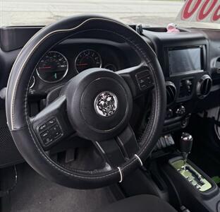 2015 Jeep Wrangler Sport   - Photo 5 - Elkhart, IN 46514