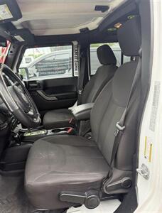 2015 Jeep Wrangler Sport   - Photo 6 - Elkhart, IN 46514