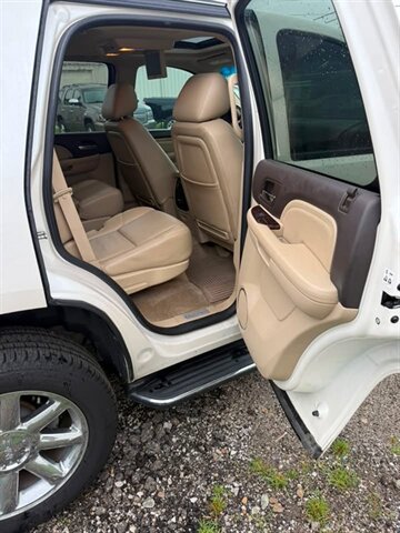 2012 GMC Yukon Denali - Photo 13 - Elkhart, IN 46514