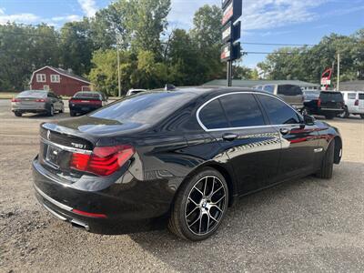 2015 BMW 750i xDrive   - Photo 2 - Elkhart, IN 46514