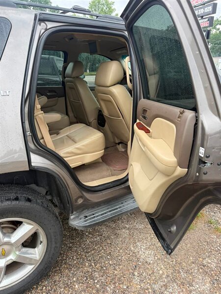 2013 Chevrolet Tahoe LT - Photo 16 - Elkhart, IN 46514