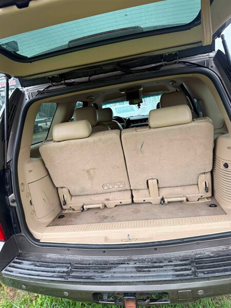 2013 Chevrolet Tahoe LT - Photo 18 - Elkhart, IN 46514