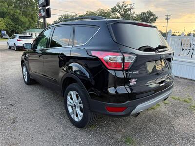 2018 Ford Escape SE   - Photo 4 - Elkhart, IN 46514