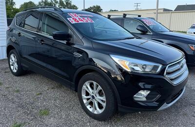 2018 Ford Escape SE   - Photo 2 - Elkhart, IN 46514